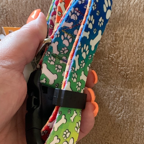 New with tags rainbow paw prints dog collar - Picture 3 of 3